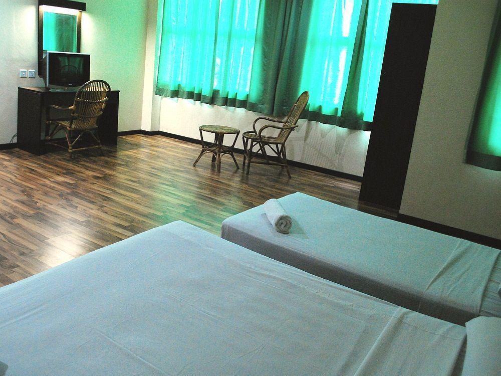 1 Baron Motel Kuah Kültér fotó